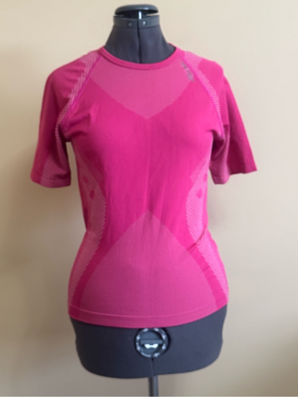 NWOT Saucony Women's Performance Breathable Short-Sleeve Top - Pink